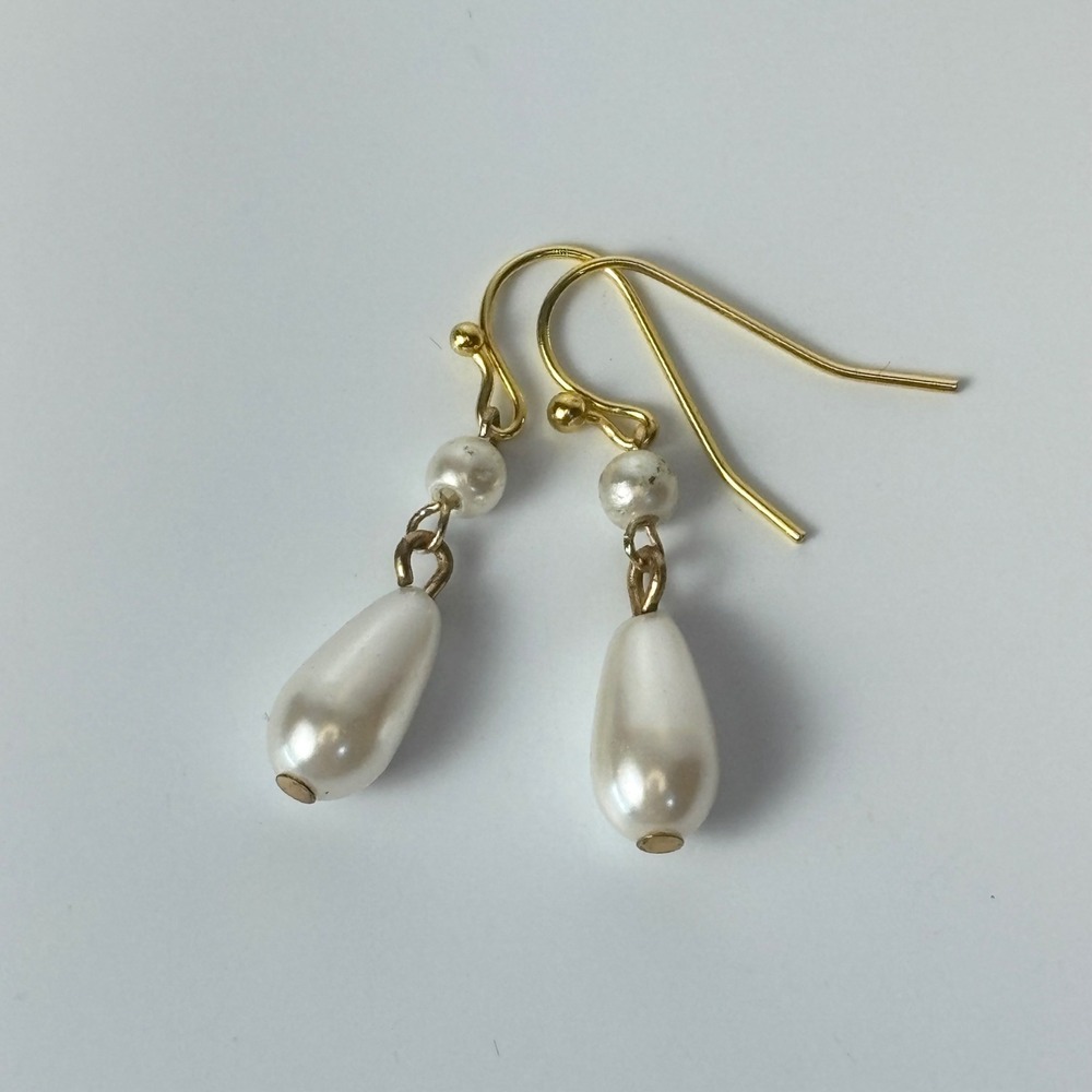 Faux Pearl Drop Earrings White Gold Tone Teardrop Dangle Boho Minimalist 90s
